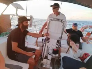 Reunión de seguridad antes de la travesía